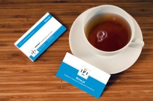 5 reaosns you may want ot try Microsoft Publisher represented by business cards.